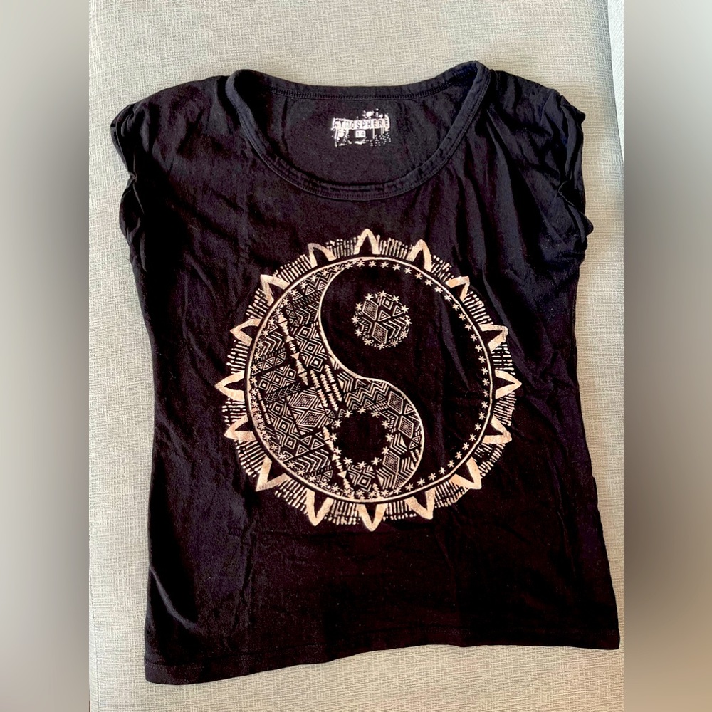 Black t shirt from atmosphere size 14 in good condition